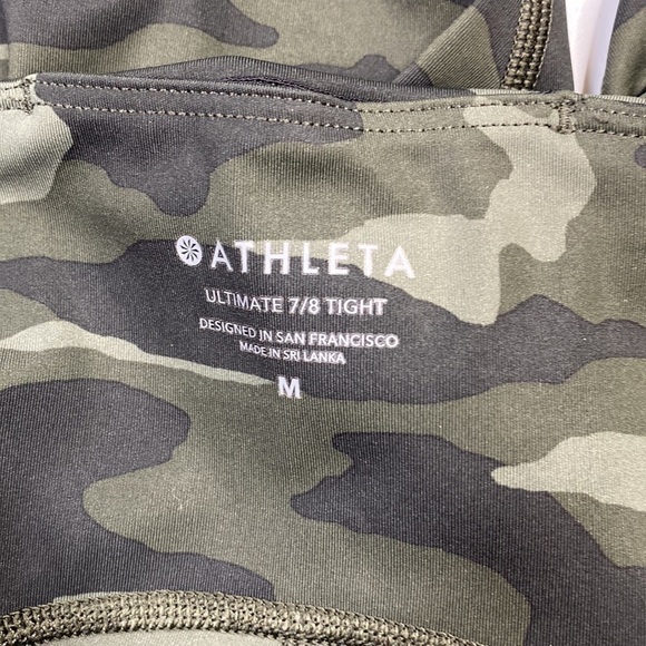 Athleta Ultimate 7/8 Camo Tights Leggings With Thigh Pockets Size Medium - Picture 8 of 13